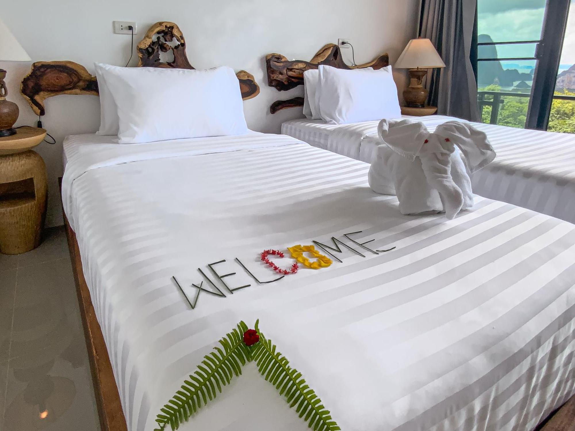 Samet Nangshe Goodview Hotell Takua Thung Eksteriør bilde